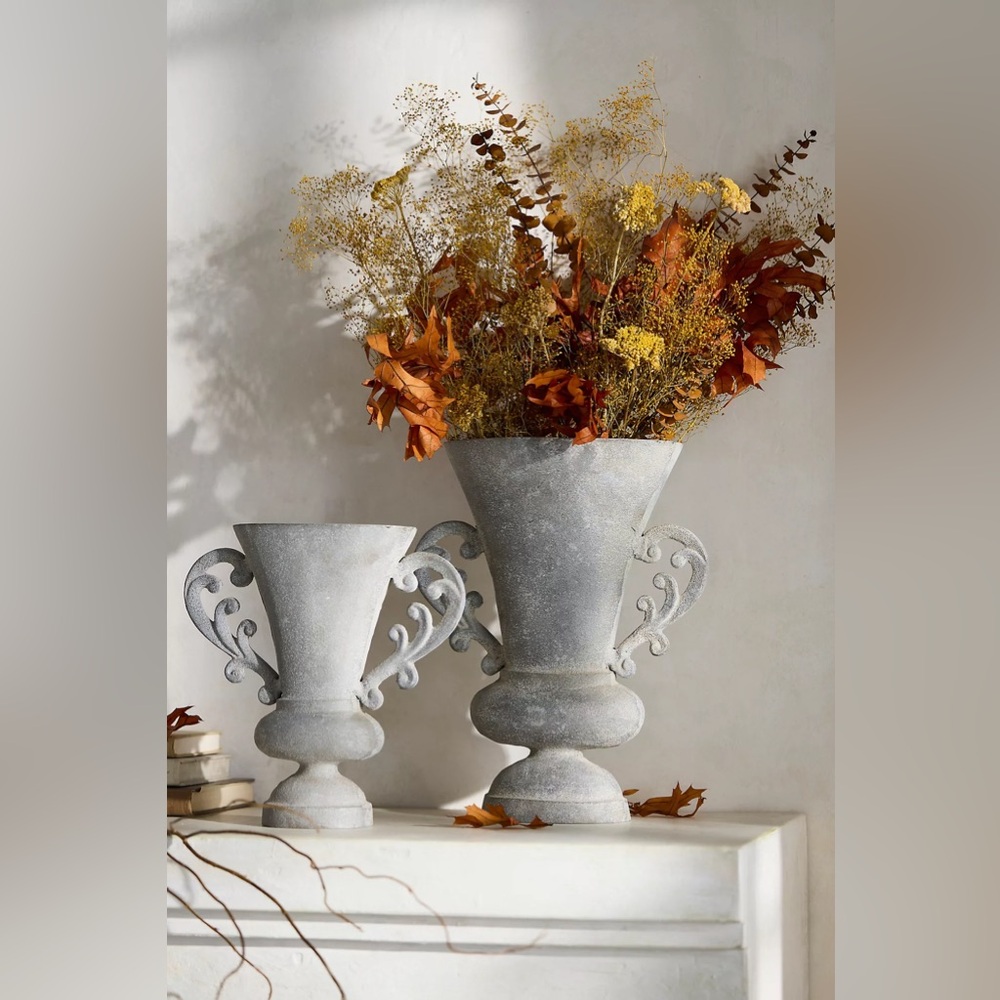 Anthropologie TROPHY VASE Style No. 93302305 GREY Large